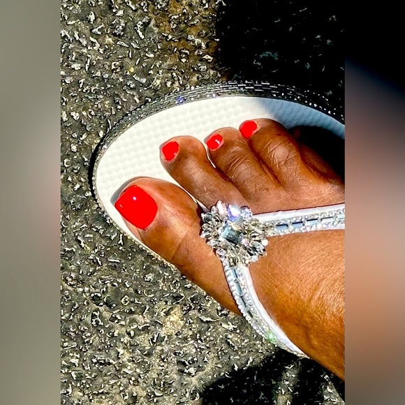 Custom Hand-Crafted Rhinestone FlipFlops | "No Bare Feet Allowed" - Picture 6 of 6